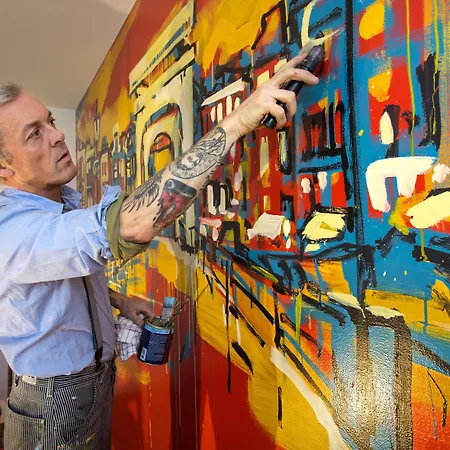 فندق ويست كورد آرت هوتل 4 ستارز 4*