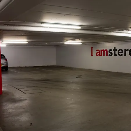 ويست كورد آرت هوتل 4 ستارز