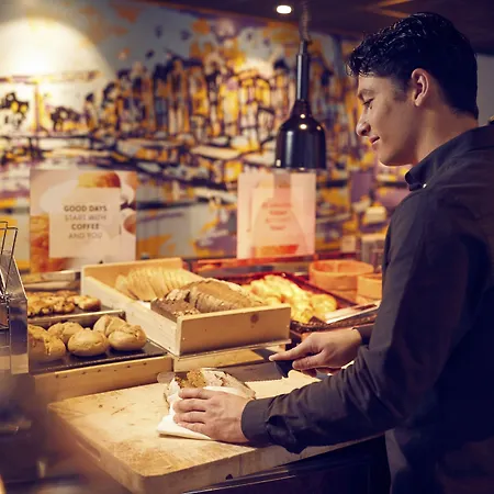 ويست كورد آرت هوتل 4 ستارز أمستردام