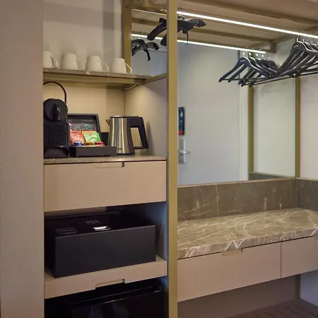 Hotell Westcord Art 4 Stars 4*