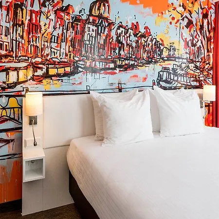 Westcord Art 4 Stars Hotel