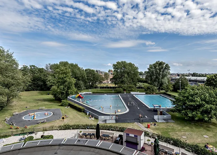 ウエストコード アート 4 スターズ アムステルダム