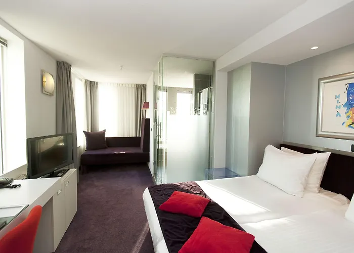 ウエストコード アート 4 スターズ ホテル 4*