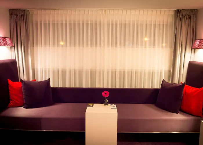 ウエストコード アート 4 スターズ アムステルダム