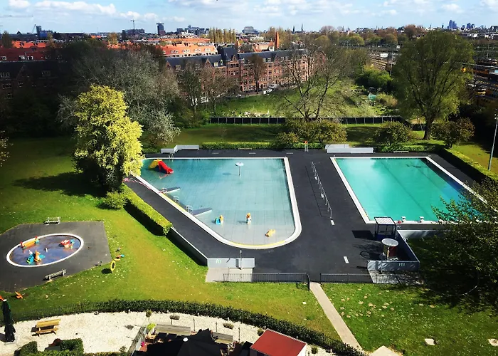 ウエストコード アート 4 スターズ アムステルダム