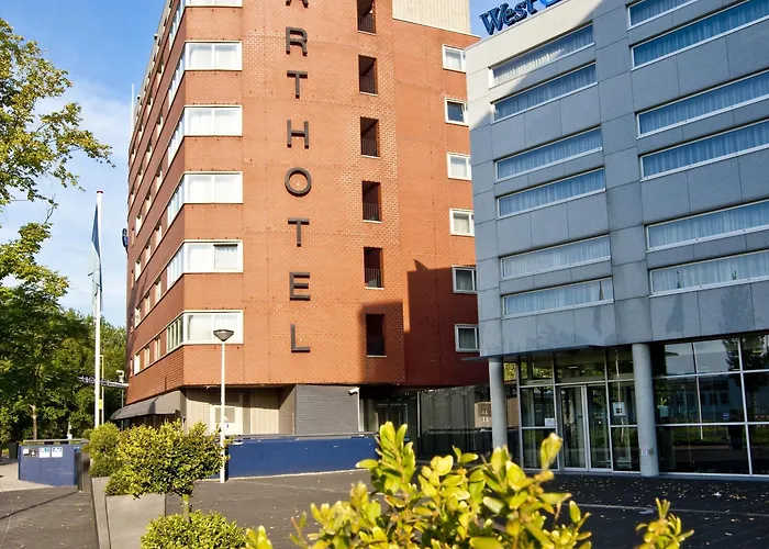 ウエストコード アート 4 スターズ ホテル 4*