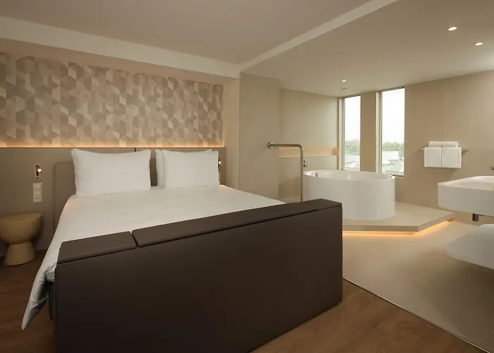 ウエストコード アート 4 スターズ 4* アムステルダム