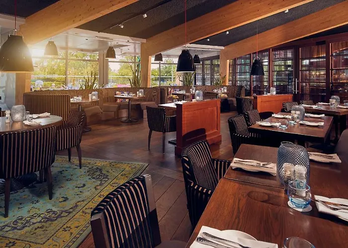 ウエストコード アート 4 スターズ ホテル 4*