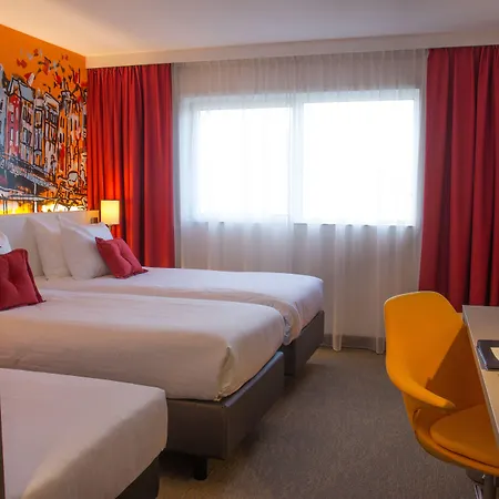 Otel Westcord Art 4 Stars